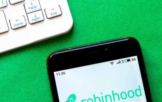 Robinhood Net Revenue Slided 43% With Crypto Trading Down 39%
